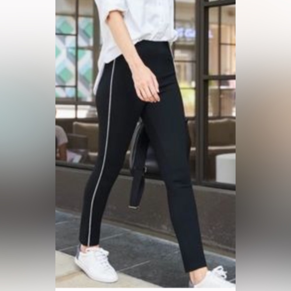 Spanx New With Tags The Perfect Fit Ankle‎ Piped Skinny Black Pant size SP